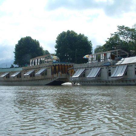 The Shelter Group Of Houseboats & Tour Organiser Srīnagar Kültér fotó