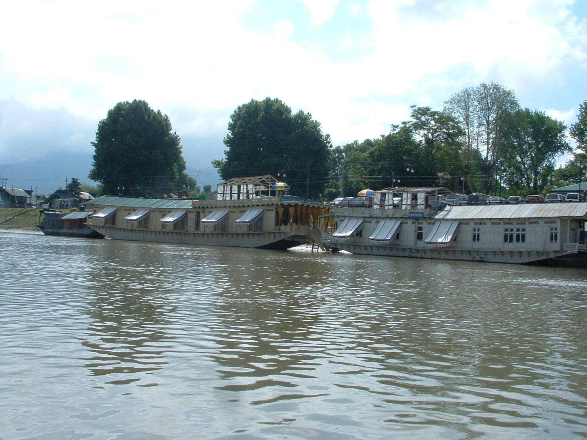 The Shelter Group Of Houseboats & Tour Organiser Srīnagar Kültér fotó